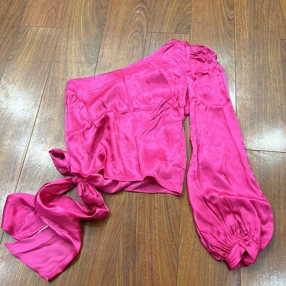 Lovers + Friends Fuchsia One Shoulder Blouse - Picture 4 of 7